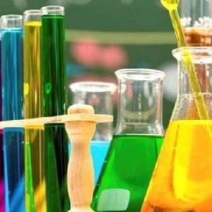 top-7-loai-hoa-chat-det-nhuom-pho-bien-nhat-hien-nay-gia-tot