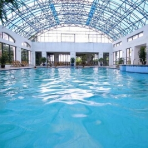 su-dung-hoa-chat-xu-ly-nuoc-ho-boi-hieu-qua-va-an-toan